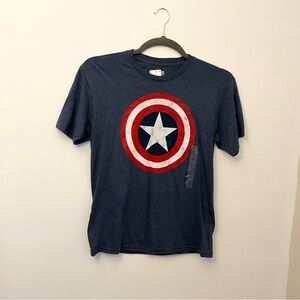 New with tags dark blue medium Marvel Captain America short sleeve t-shirt
